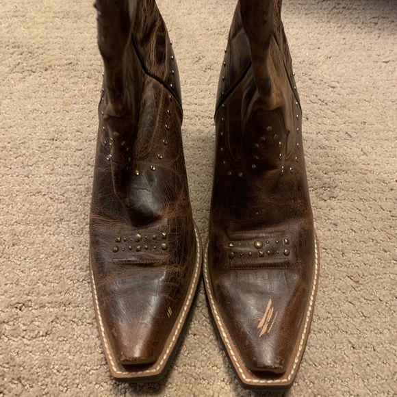 Ariat cowboy boots - Picture 1 of 5